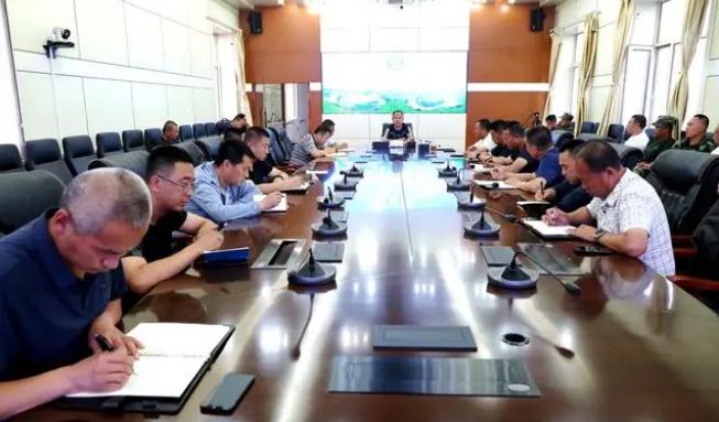 阿木爾林業局召開夏季森林防火，林下資源管理工作部署會議